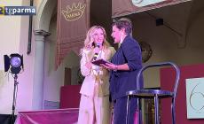 Continua il Festival del Prosciutto, folla per Lorella Cuccarini. E stasera c'è Fiorella Mannoia - Video