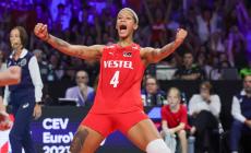 Eurovolley, le turche trascinate da Vargas battono le serbe e vincono il titolo (3-2)