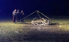Tragedia a Basilicanova, precipita un deltaplano: due morti carbonizzati