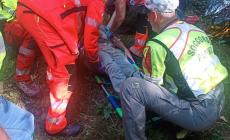 Malore ai piedi del monte Gottero: fungaiolo 78enne trasportato (non senza difficoltà) al Maggiore con l'elisoccorso