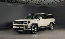 Hyundai Santa Fe è tutta nuova e sposa l'ibrido