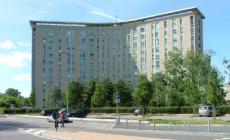 Milano, detenuto evade dall'ospedale, in coma l'agente che lo insegue: si sono lanciati entrambi dalla finestra