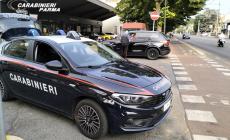 Aggredisce i carabinieri per non essere controllato, arrestato dai carabinieri
