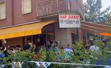 Bicchierata in amicizia tra tifosi del Parma e della Samp nello storico ritrovo dei Boys. il bar Gianni- Video