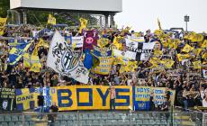 Parma concreto e maturo: espugna lo Zini 2-1 (Hernani e Man) e continua la fuga in testa - Risultati e classifica