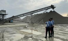 Infortunio sul lavoro in una cava di ghiaia: muore camionista 68enne a Guastalla - Foto 