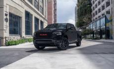Ram 1500, limited edition con (RED)