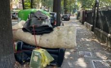 Rifiuti e inciviltà: continuano le segnalazioni dei nostri lettori