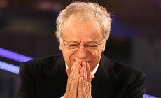 Vende una scultura falsa senza saperlo, assolto Johnny Dorelli