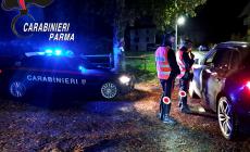 Alcol e stupefacenti, controlli dei carabinieri sulle strade e a Tarsogno: 500 giovani a un evento di musica tecno