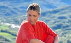 "Un bacio da Bardi...": Michelle Hunziker alla scoperta del castello racconta la visita sui social - Foto