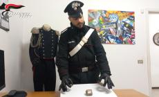 Trovato negli scantinati di un condominio con 90 grammi di hashish. Arrestato