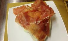Pizzeria Baia Azzurra: al trancio in teglia, qui la pizza si mangia solo così