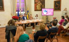 Natale a Parma: oltre 250 eventi fino al 14 gennaio. Capodanno, il concerto in piazza "sarà più vicino a un dj set" - Video - Il programma completo
