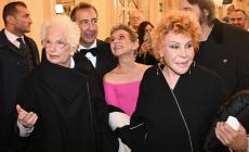 Prima della Scala,  è un successo  il "Don Carlo" "parmigiano" (con Salsi e Pertusi): 13 minuti di applausi,  tra vip, moda e contestazioni