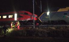 Faenza, scontro tra una "Freccia" e un regionale sulla linea Bologna-Rimini: 17 persone ferite lievemente e circolazione bloccata