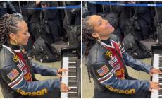 Alicia Keys fa un  concerto a sorpresa nella stazione di Londra:  pendolari impazziti- Video