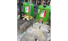 Via Spezia, campane del vetro che scoppiano e abbandono dei vuoti selvaggio