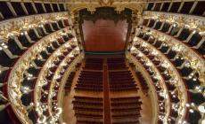 Piacenza, schiaffi all'opera, uomo aggredisce una spettatrice ultraottantenne "perch&eacute; parlava"