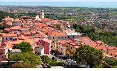 Borgo dell'Appennino si autotassa per riaprire l'unico negozio di alimentari