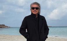 Capodanno, messaggio di Ligabue sui social: "Stasera per iniziare insieme"