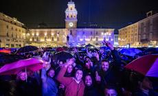 Benvenuto 2024: il nuovo anno salutato in piazza Garibaldi in musica e allegria (nonostante la pioggia)- Fotogallery