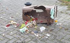 Capodanno al parco di via Guttuso: botti come ordigni,  cassonetti distrutti - Foto 