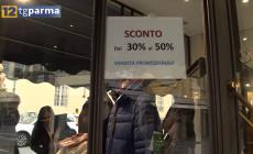 Venerdì iniziano i saldi invernali. Dureranno fino al 4 marzo  - Video