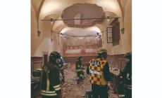 Crolla il solaio a un matrimonio: sequestrato il locale. La procura indaga. Al momento 28 ricoverati