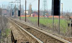 Bimbo di 9 anni travolto e ucciso da un treno nel Torinese