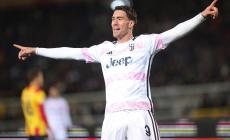 Serie A: alla Juve basta la ripresa per strigliare  il Lecce (3-0). I bianconeri ora  sono  in testa approfittando della partita in meno dell'Inter