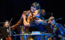 «Invictus» Giulia Ghiretti  e  Nia Peeples in un formidabile inno alla vita