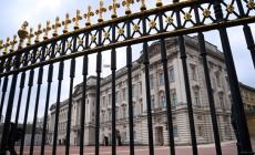 Polemica sui media: Buckingham Palace meno tassato di un trivani