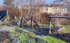Barriere rotte dal vento: pannelli ancora a terra