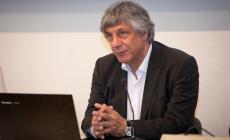 "L'energia si sta scaricando: bisogna attendere  qualche ora per vedere se ci saranno repliche o se si tratta di un evento isolato"