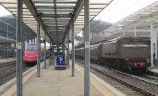 Il treno storico e i treni moderni, due mondi a confronto - Foto 