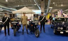Auto, moto e uniformi storiche, il fascino dell'Arma di una volta in mostra al Mercanteinfiera