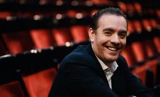 Il Teatro regio di Parma si prepara per la prima dell'Elisir d'amore di Donizetti del 15 marzo. In scena anche i burattini dei Ferrari