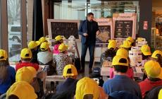 Visita guidata all'azienda agricola Bertinelli per due classi della scuola elementare di Felegara