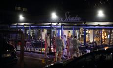 Spari al bar in centro a Frosinone, il bilancio è grave: due morti e due feriti. Arrestato un 23enne nella notte