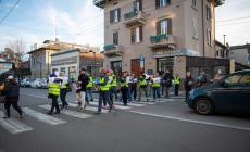 Flash mob contro le modifiche al Codice della strada in via Emilia Est 