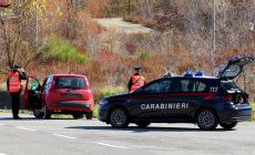 Ubriaco e  aggressivo, semina il panico in un bar, poi se la prende con  i carabinieri minacciandoli. Denunciato 40enne del posto
