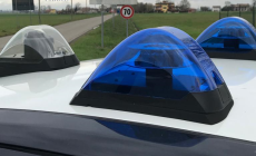 Dopo avere acquistato l’auto fingono un danno al motore, il venditore restituisce i soldi e loro  scappano con l’auto ed il denaro