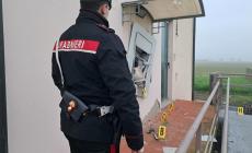 Fontanelle: i ladri fanno esplodere il bancomat, ma se ne vanno a mani vuote