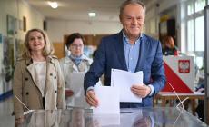 Polonia, l'alleanza del premier Tusk  vince le elezioni amministrative 