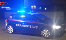 Inseguito in zona San Leonardo, abbatte un cartello pubblicitario con l'auto e aggredisce i carabinieri: arrestato