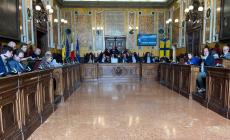 Botta e risposta Vignali-Borghi sulla ciclabile per Baganzola. Via libera alla cittadinanza onoraria per don Ciotti - Video: il commento del sindaco 