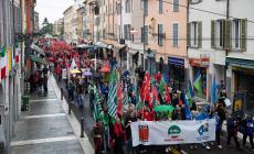 Primo maggio, corteo dei sindacati e dibattito in piazza - Foto