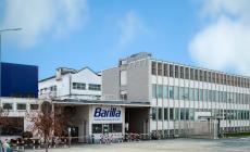 30 anni di Barilla per lo stabilimento di Novara: il biscottificio dei Ringo e dei Pavesini racconta la sua storia e punta su innovazione e sostenibilit&agrave;