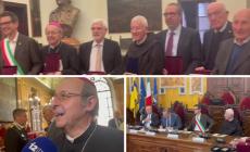 Commemorazione ufficiale di Padre Lino Maupas. Il vescovo: "Ha in mano il cuore della citt&agrave;". L'orazione di Paolo Andrei- Video